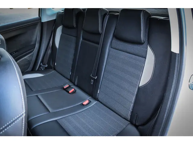 Peugeot 2008 1.2 PureTech Allure 2017 Benzine 7
