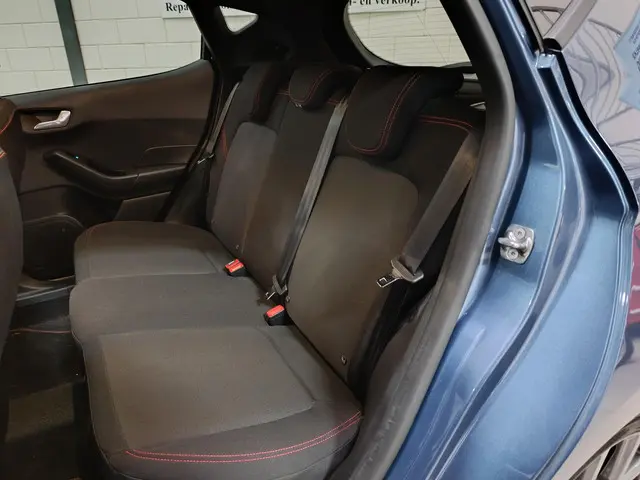 Ford Fiesta 1.0 EcoBoost Hybrid ST-Line X 2023 Benzine 8