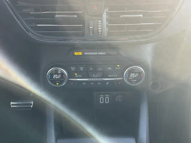 Ford Kuga 2.5 PHEV ST-Line X 2021 Hybride Benzine 21