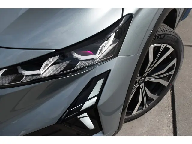 Renault Espace Iconic 2025 Hybride Benzine 7