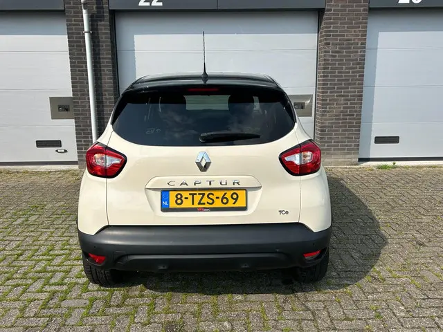 Renault Captur 0.9 TCe Expression 2014 Benzine 4