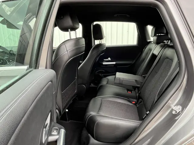 Mercedes-Benz B-Klasse 180 Launch Edition 2020 Benzine 19