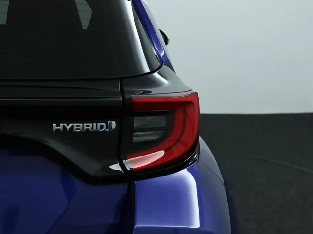 Toyota Yaris 1.5 Hybrid Executive 2022 Hybride Benzine 37
