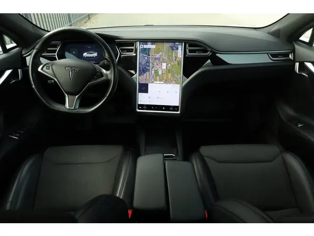 Tesla Model S 75D Base - AWD - Panorama 2018 Elektrisch 12