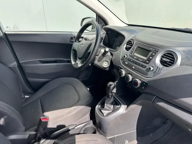 Hyundai i10 1.0i i-Motion AIRCO | NAP ! 2018 Benzine 11