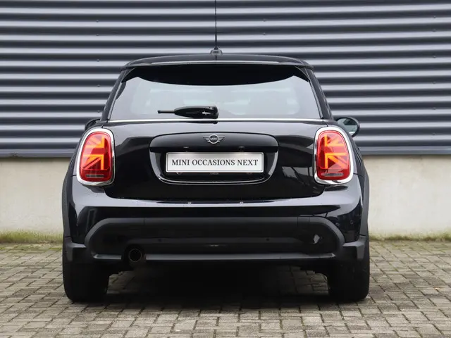 MINI 3-Deurs One 2022 Benzine 4