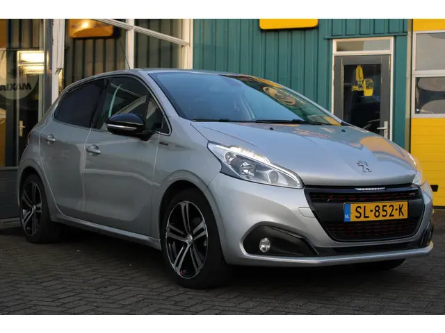 Peugeot 208 1.2 PureTech 110 Pk GT-line 2018 Benzine 3