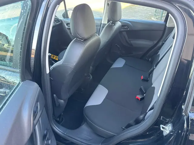 Citroën C3 1.0 PureTech Attraction 2014 Benzine 11