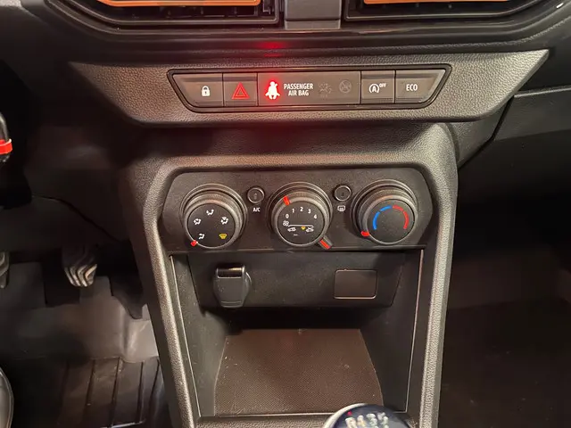 Dacia Sandero 1.0 TCe 90 Expression 2023 Benzine 18