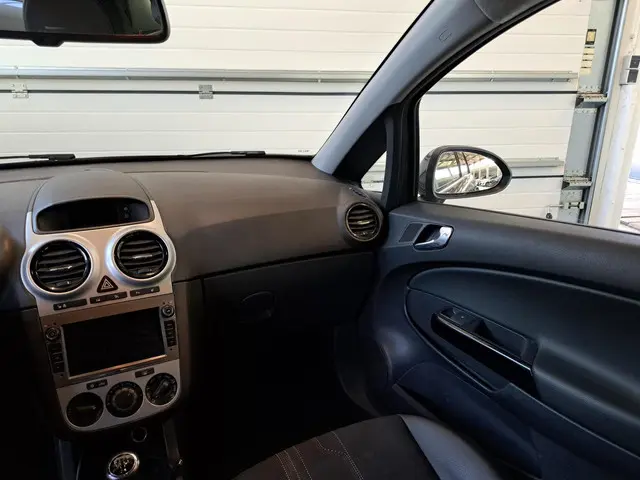 Opel Corsa 1.2 EcoFlex Selection 2012 Benzine 12