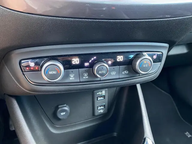 Opel Crossland X 1.2 Turbo Innovation 2018 Benzine 19