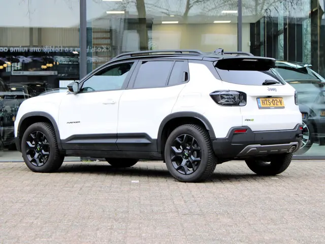 Jeep Avenger 1.2T 4xe Overland 2025 Hybride Benzine 2