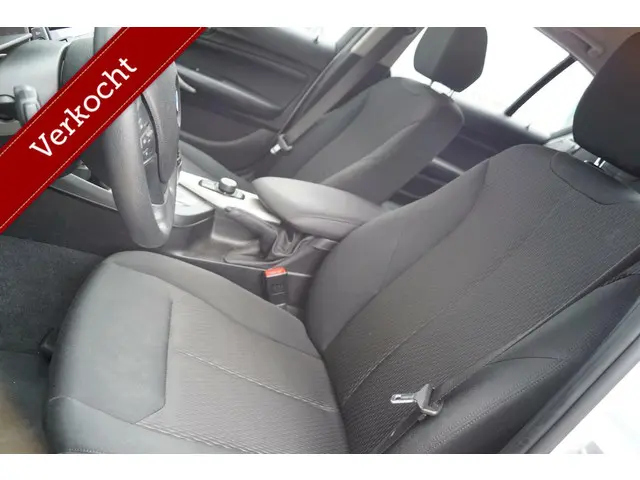 BMW 1 Serie 118i 2016 Benzine 20