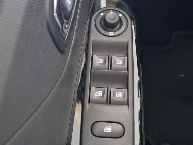 Renault Captur 1.2 TCe 120 EDC Dynamique 2013 Benzine 16