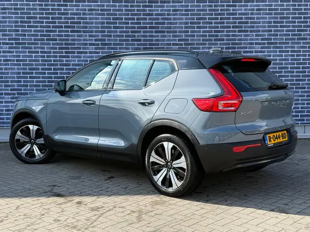 Volvo XC40 3