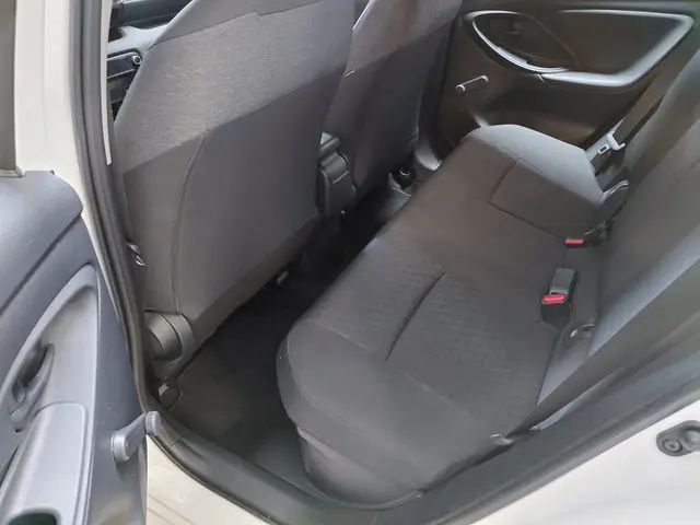 Toyota Yaris 1.5 Hybrid Active 2022 Hybride Benzine 9