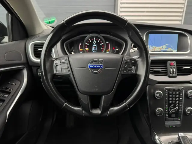 Volvo V40 1.6 T2 Kinetic 2015 Benzine 5