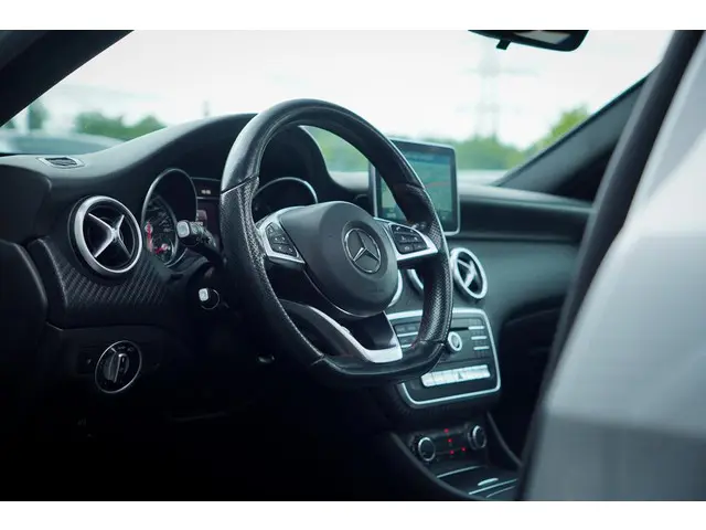 Mercedes-Benz A-Klasse 180 Ambition 2016 Benzine 6