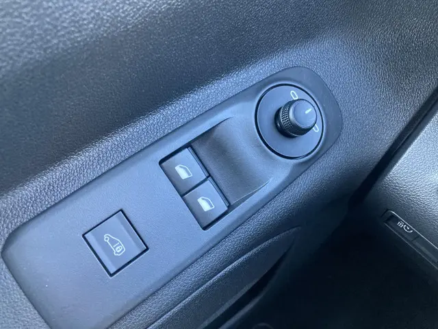 Opel Combo-e 136pk L2 50kWh 2025 Elektrisch 5