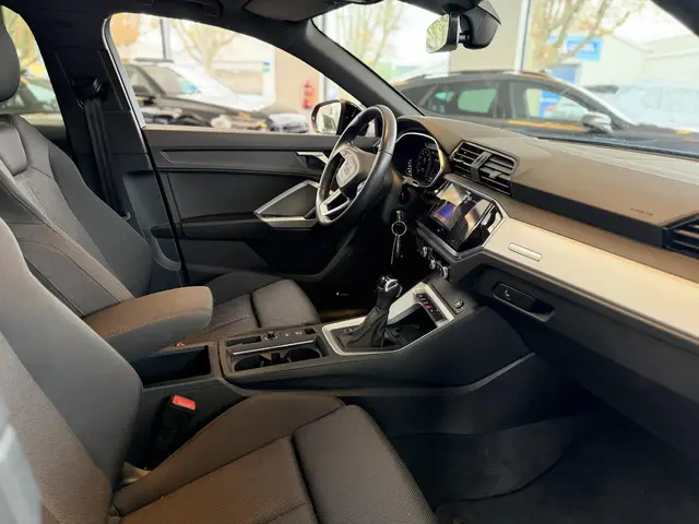 Audi Q3 Sportback 35 TFSI S LINE 2023 Benzine 8