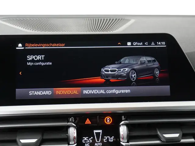 BMW 3 Serie Touring 318i Business Edition 2021 Benzine 17