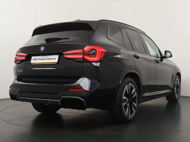 BMW iX3 Executive 80 kWh 2023 Elektrisch 9