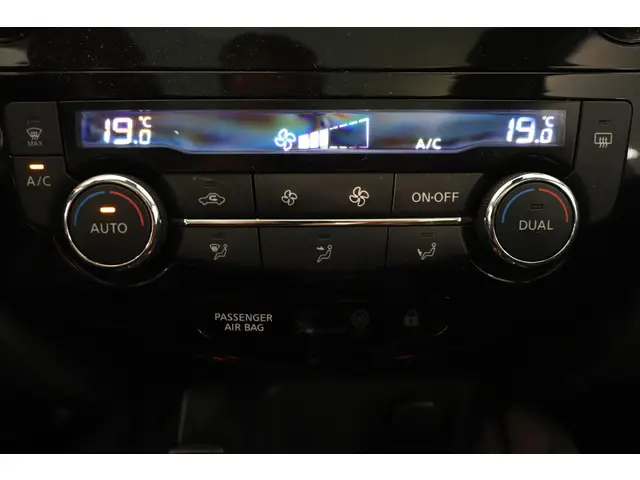 Nissan QASHQAI 1.3 DIG-T N-Connecta 2020 Benzine 23