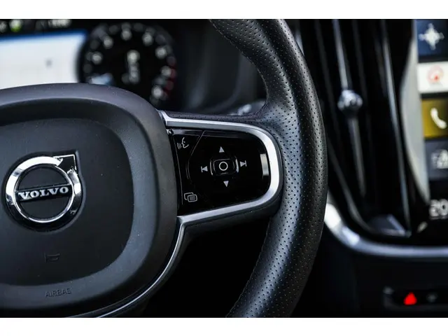 Volvo V60 2.0 T5 Inscription 2019 Benzine 31