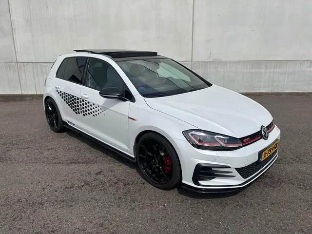 Volkswagen Golf 2.0 TSI GTI TCR 2019 Benzine 9