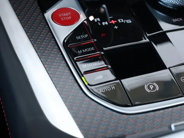 BMW XM PHEV Label Red 30 kWh 2025 Hybride Benzine 54