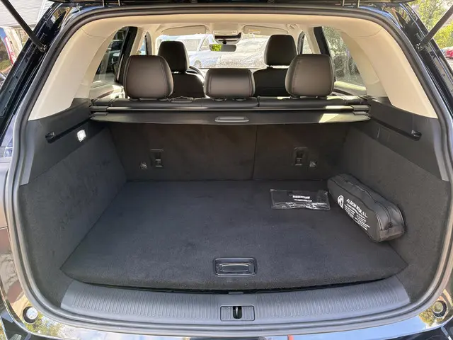 MG EHS 1.5 TGDI Luxury 2023 Hybride Benzine 9