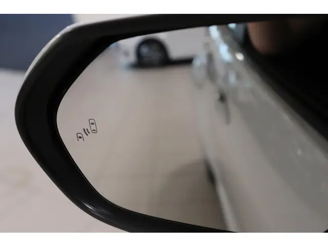 Toyota Yaris 1.5 Hybrid Dynamic, 2022 Hybride Benzine 6