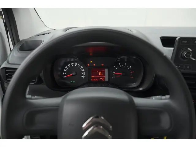 Citroën Berlingo 1.5 BlueHDI Control 2022 Diesel 27