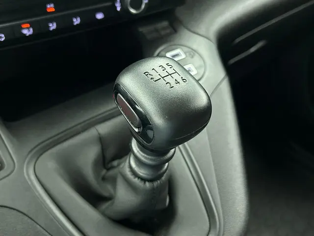 Peugeot Partner 1.5 BlueHDi 100 S&S L2 2024 Diesel 13