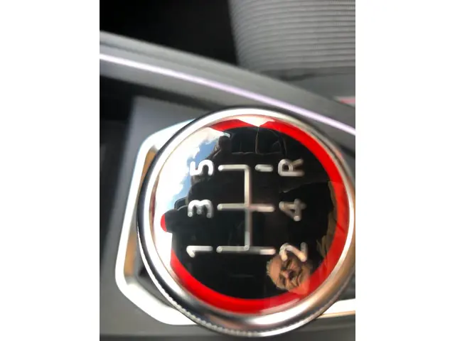 Renault Clio 1.0 TCe R.S. Line 2020 Benzine 24