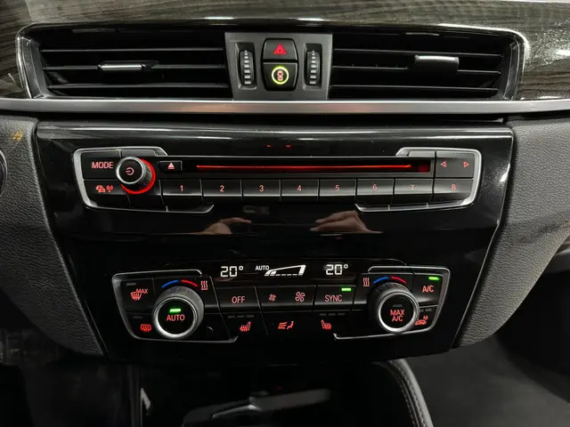 BMW X1 XDrive20i Executive *Export only* 2018 Benzine 18