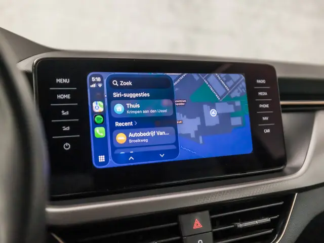 Škoda Kamiq 1.0 TSI Luxury Sport 2021 Benzine 27