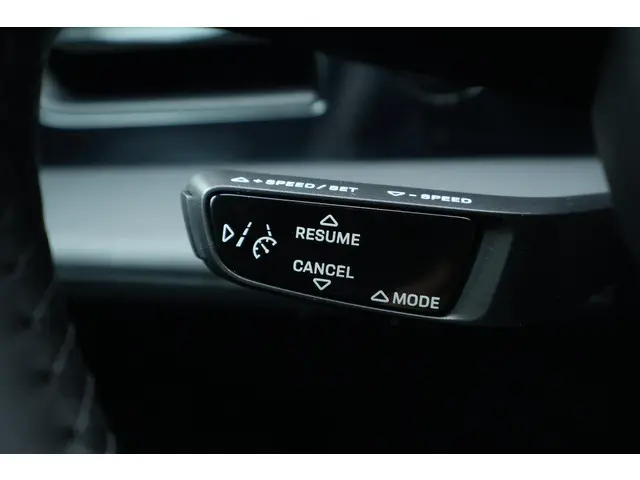 Porsche Taycan 79 kWh 2022 Elektrisch 26