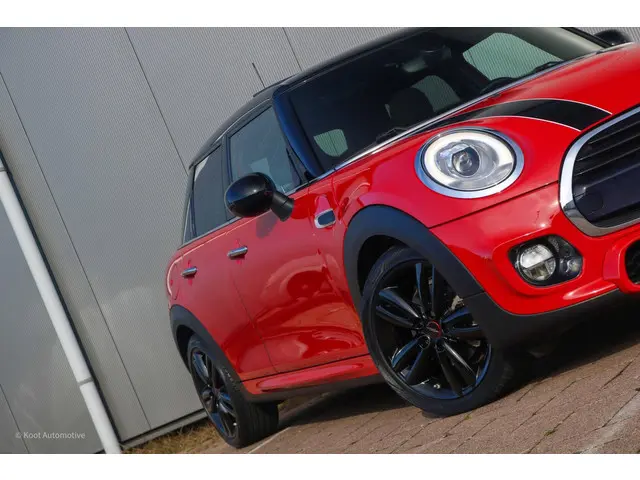 MINI Cooper Mini 1.5 JCW 2017 Benzine 3