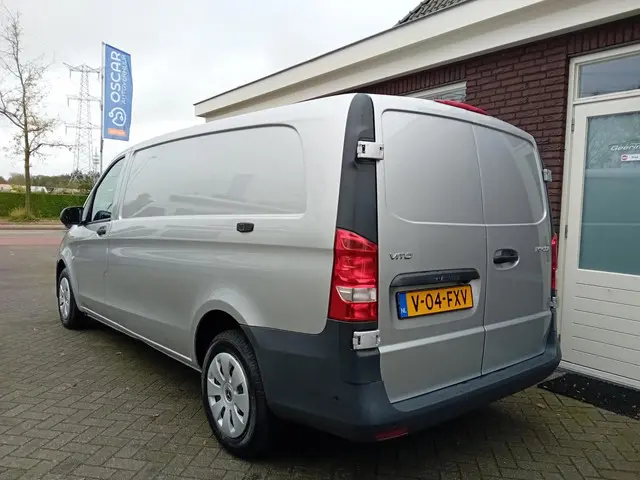 Mercedes-Benz Vito 3