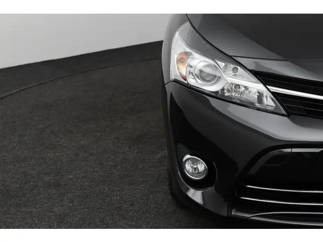 Toyota Verso 1.8 VVT-i SkyView Edition 2018 Benzine 35