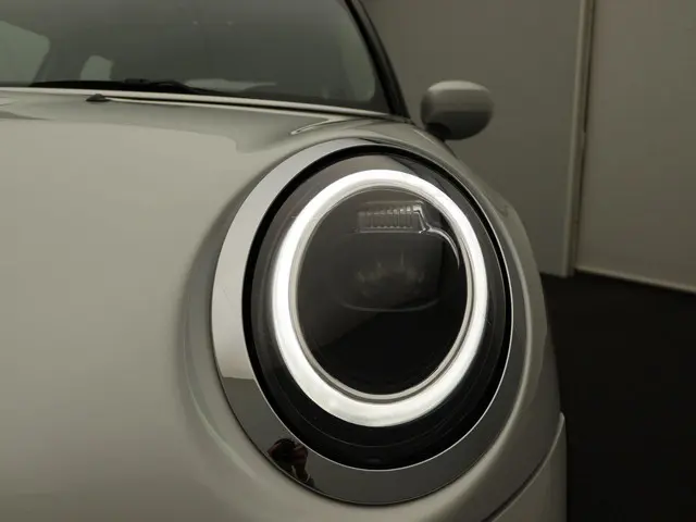 MINI 5-Deurs Cooper 2024 Benzine 6