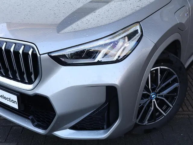 BMW X1 xDrive25e 2025 Hybride Benzine 49