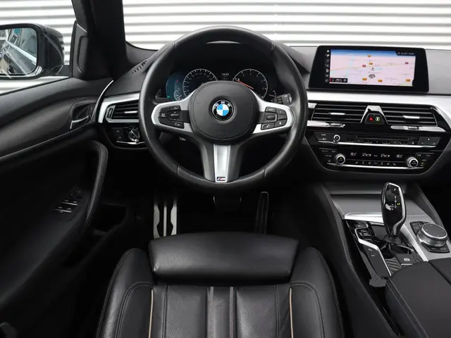 BMW 5 Serie Touring 520i 2019 Benzine 8