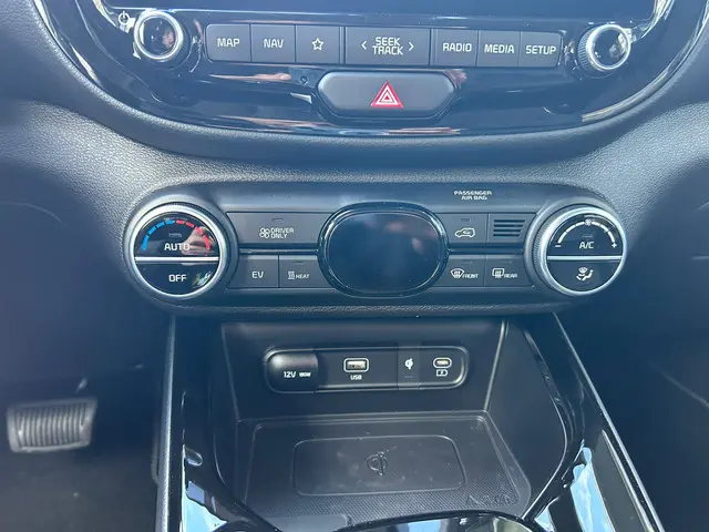 Kia e-Soul ExecutiveLine 64 kWh 2024 Elektrisch 16