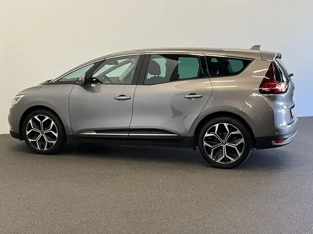 Renault Grand Scénic 1.3 TCe Techno 7p. 2023 Benzine 30