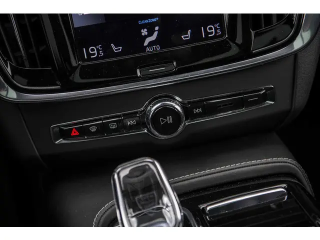 Volvo V90 2.0 T8 AWD Inscription 2020 Hybride Benzine 28