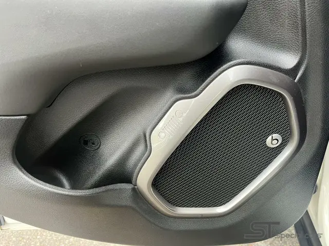 Jeep Renegade 1.3T Limited|Navi|Beats|19 inch 2019 Benzine 30