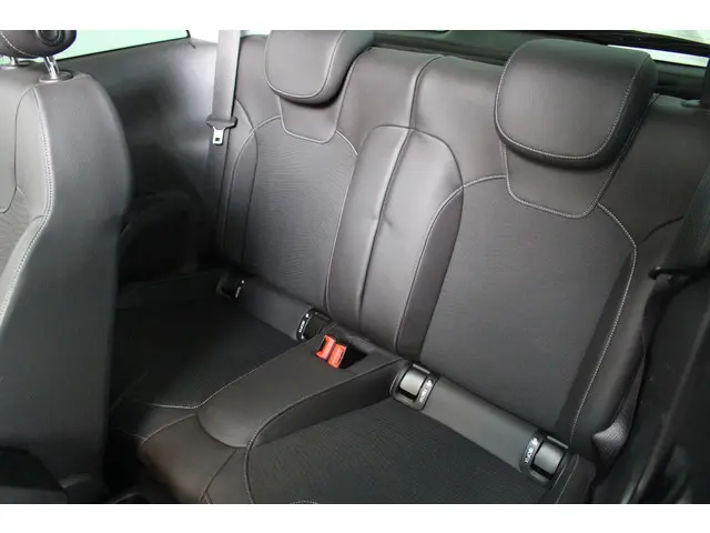 Opel ADAM 1.4 Rocks Automaat 2017 Benzine 10