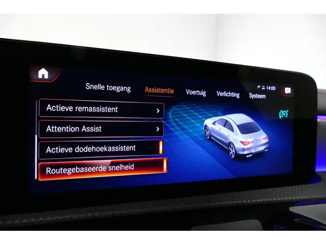 Mercedes-Benz CLA 250 e AMG Line 2023 Hybride Benzine 40